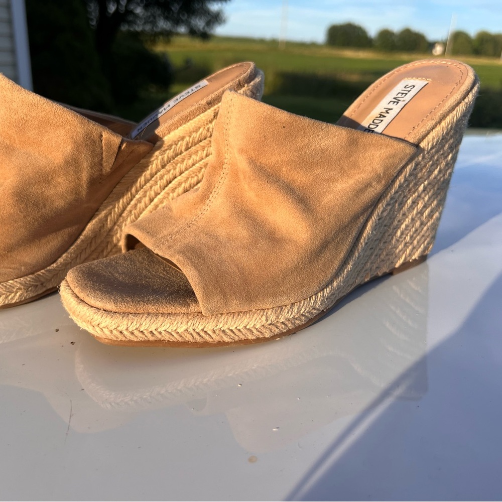 Steve Madden nude upended two wedge sandals